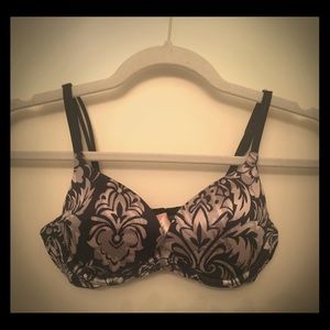 Victoria’s Secret Very Sexy Push-up, 34B